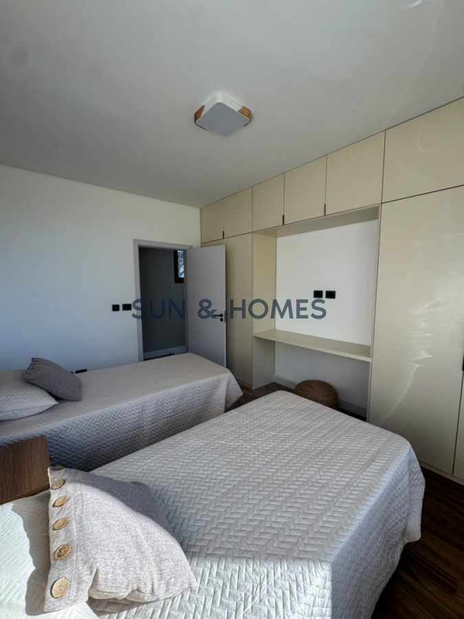 Casa ID.575 - Espectacular casa en venta en barrio cerrado La Jacinta, Punta Ballena