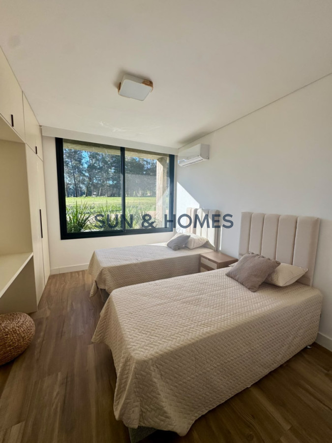Casa ID.575 - Espectacular casa en venta en barrio cerrado La Jacinta, Punta Ballena
