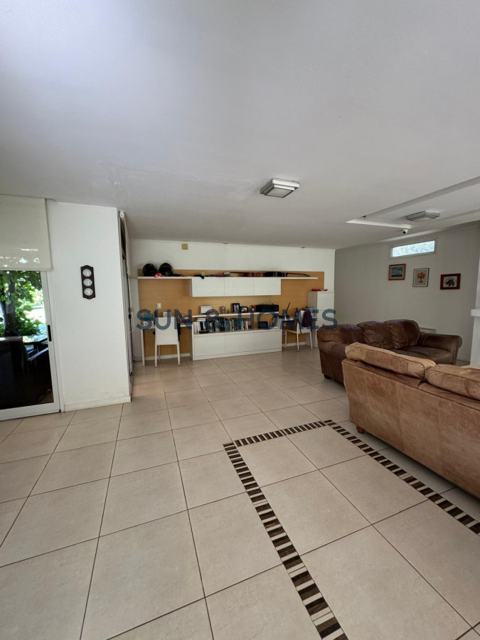 Casa ID.319 - Espectacular casa en venta Barrio Cordoba , Punta del Este, cerca de colegios, zona comercial y a 5 minutos de la playa