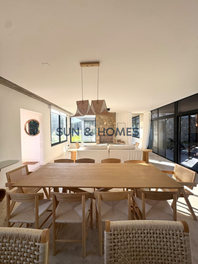 Casa ID.575 - Espectacular casa en venta en barrio cerrado La Jacinta, Punta Ballena