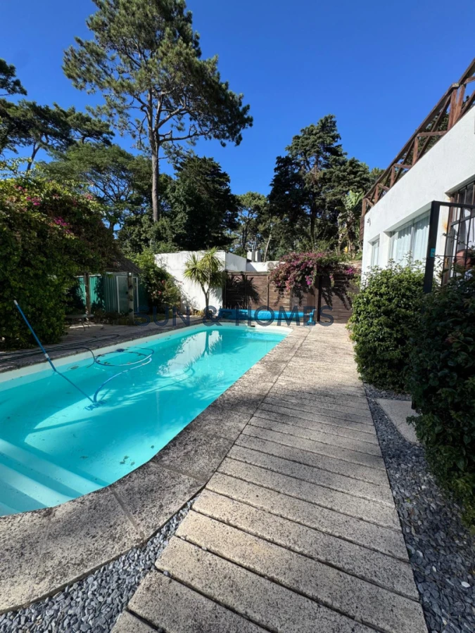 Casa ID.534 - Divina casa en alquiler anual en Punta del Este 