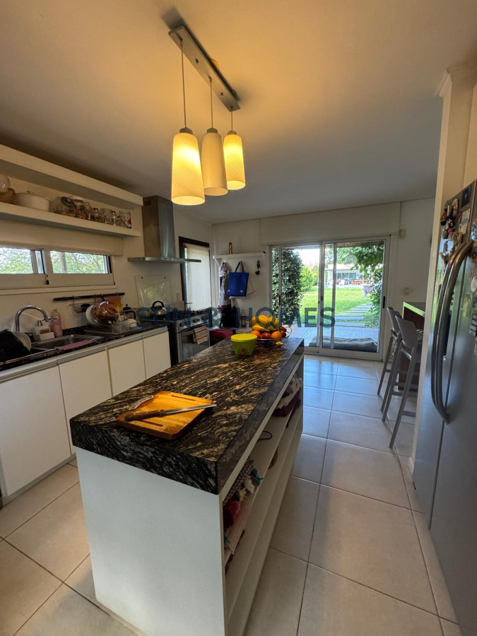 Casa ID.319 - Espectacular casa en venta Barrio Cordoba , Punta del Este, cerca de colegios, zona comercial y a 5 minutos de la playa