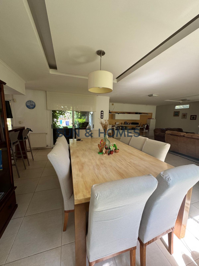 Casa ID.319 - Espectacular casa en venta Barrio Cordoba , Punta del Este, cerca de colegios, zona comercial y a 5 minutos de la playa