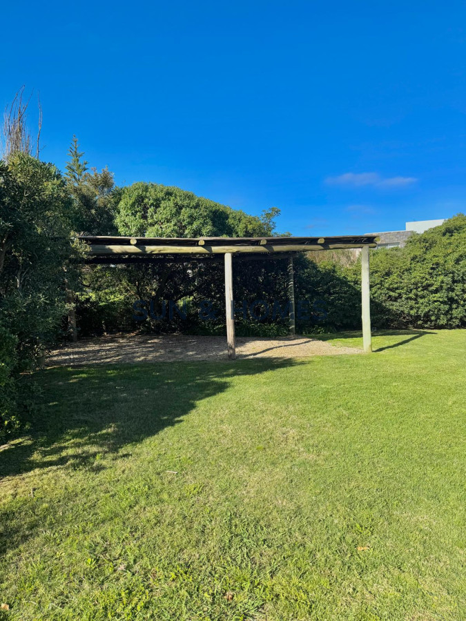 Casa ID.506 - Increible casa moderna a la venta en  exclusivo barrio privado