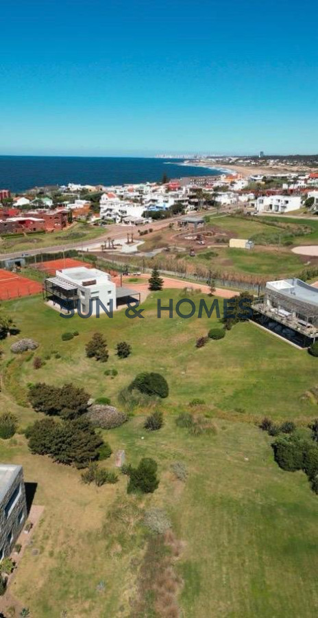 Casa ID.212 - Divina y exclusiva casa en alquiler de temporada en Barrio Cerrado en Manantiales Punta del Este.