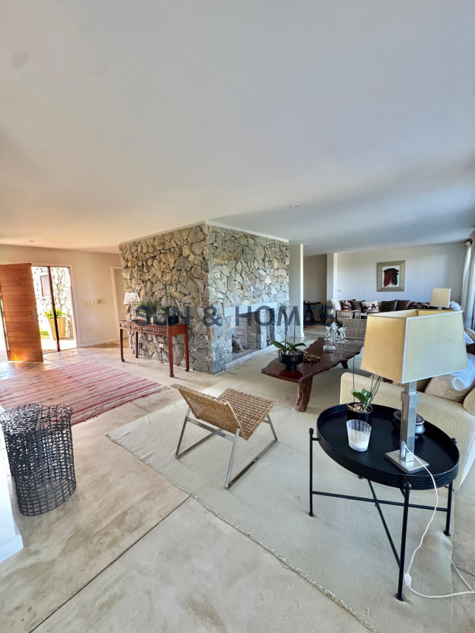 Casa ID.506 - Increible casa moderna a la venta en  exclusivo barrio privado