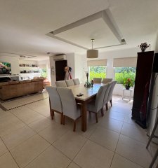 Espectacular casa en venta Barrio Cordoba , Punta del Este, cerca de colegios, zona comercial y a 5 minutos de la playa