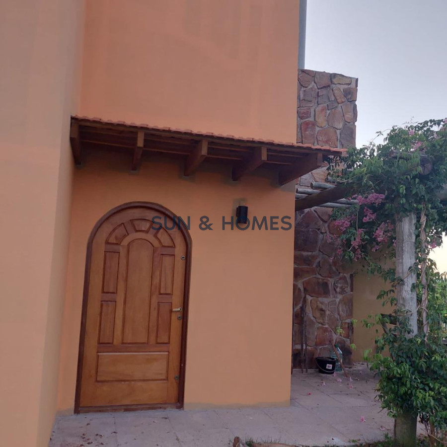 Chacra ID.133 - Venta en Ruta 12, chacra de 5 has, Laguna del Sauce con 750 olivos plantados y casa divina con 3 dormitorios mas casa de invitados .