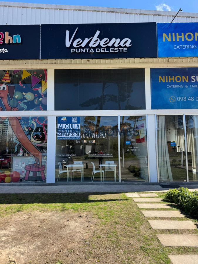 Local Comercial ID.422 - Espectacular local comercial en alquiler en la mejor rotonda de Punta del Este