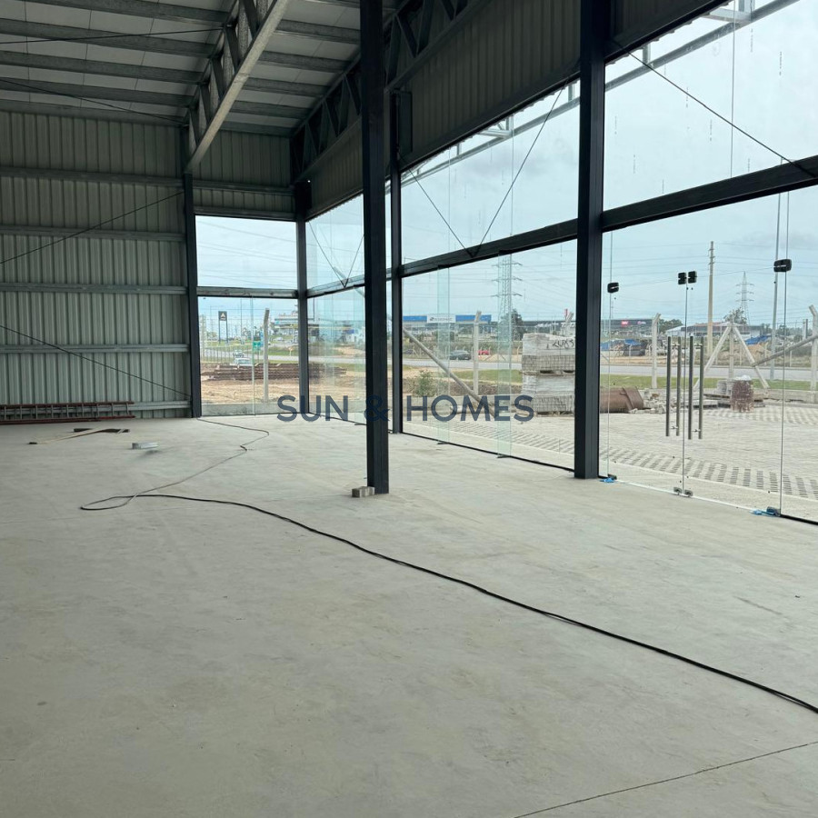 Local Comercial ID.474 - Maravilloso local comercial en Alquiler sobre Ruta frente a rotonda Sodimac.