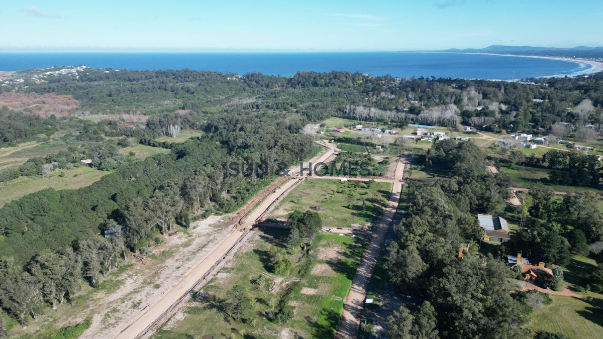 Terreno ID.287 - Oportunidad terrenos de 1.000 mts financiados hasta en 5 años en barrio cerrado con servicios en Punta Ballena