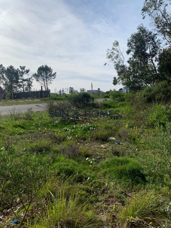 Terreno ID.141 - Espectacular terreno en venta de 1000 mts en Parque Burnett apto para planta baja y 4 pisos 