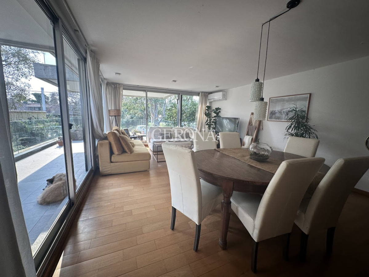Apartamento ID.234 - Venta apartamento de 3 dormitorios + servicio +garaje en Carrasco