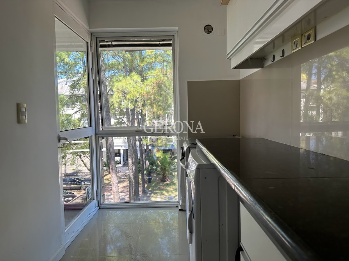 Apartamento ID.194 - Venta Apartamento de 3 dormitorios y 2 garajes en Haras del Lago
