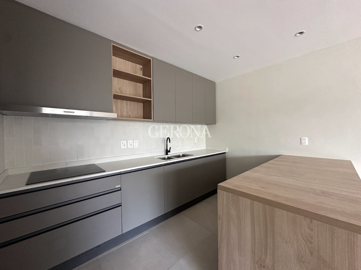 Apartamento ID.227 - Venta apartamento de 2 dormitorios en Barrio Privado; Montevideo.