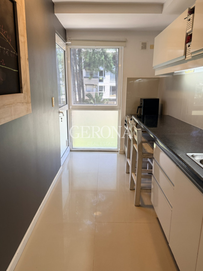 Apartamento ID.294 - Venta apartamento de 3 dormitorios y cochera en Barrio Privado.