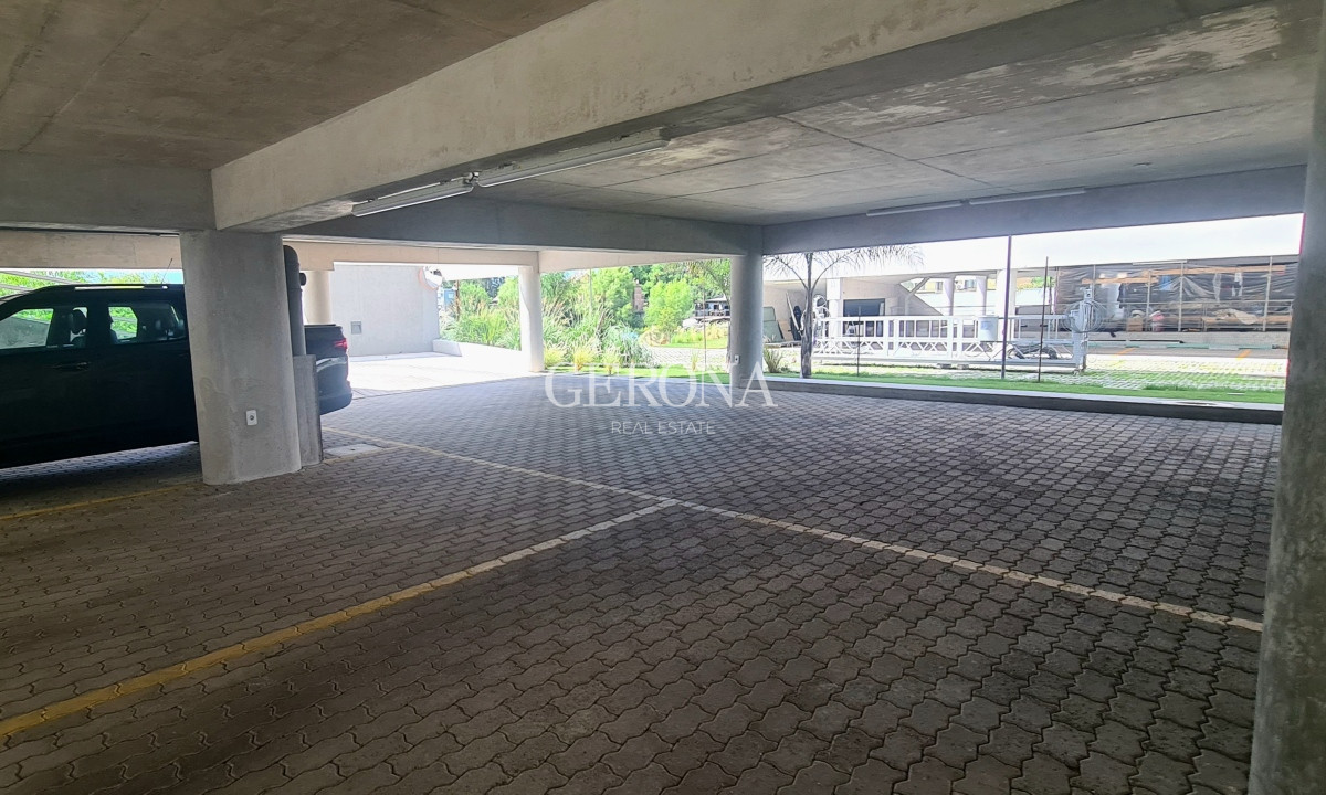 Apartamento ID.102 - Venta Apartamento de 3 dormitorios en Zona de Lagos. 