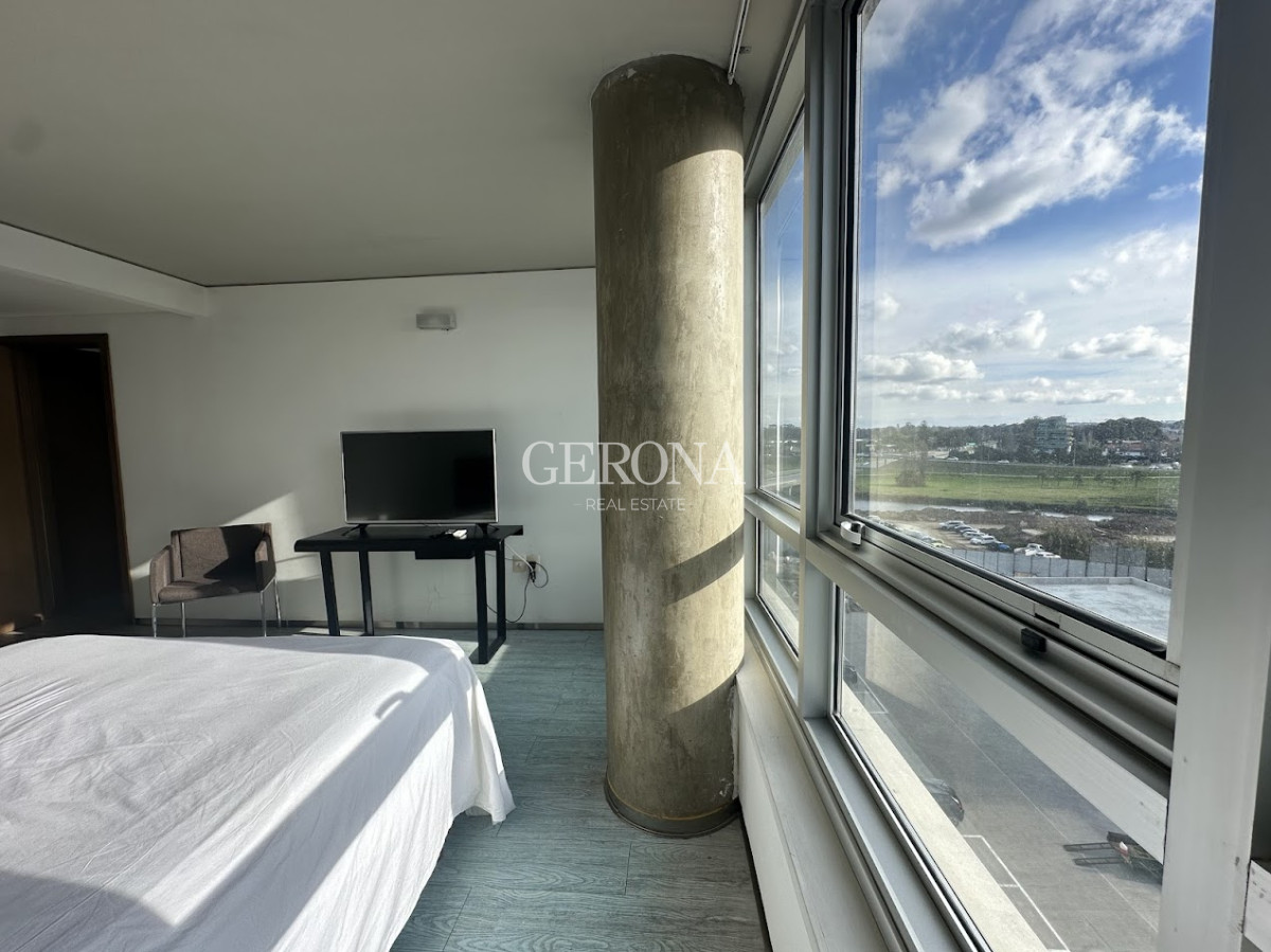 Apartamento ID.114 - Venta de Apartamento de 2 Dormitorios en Carrasco