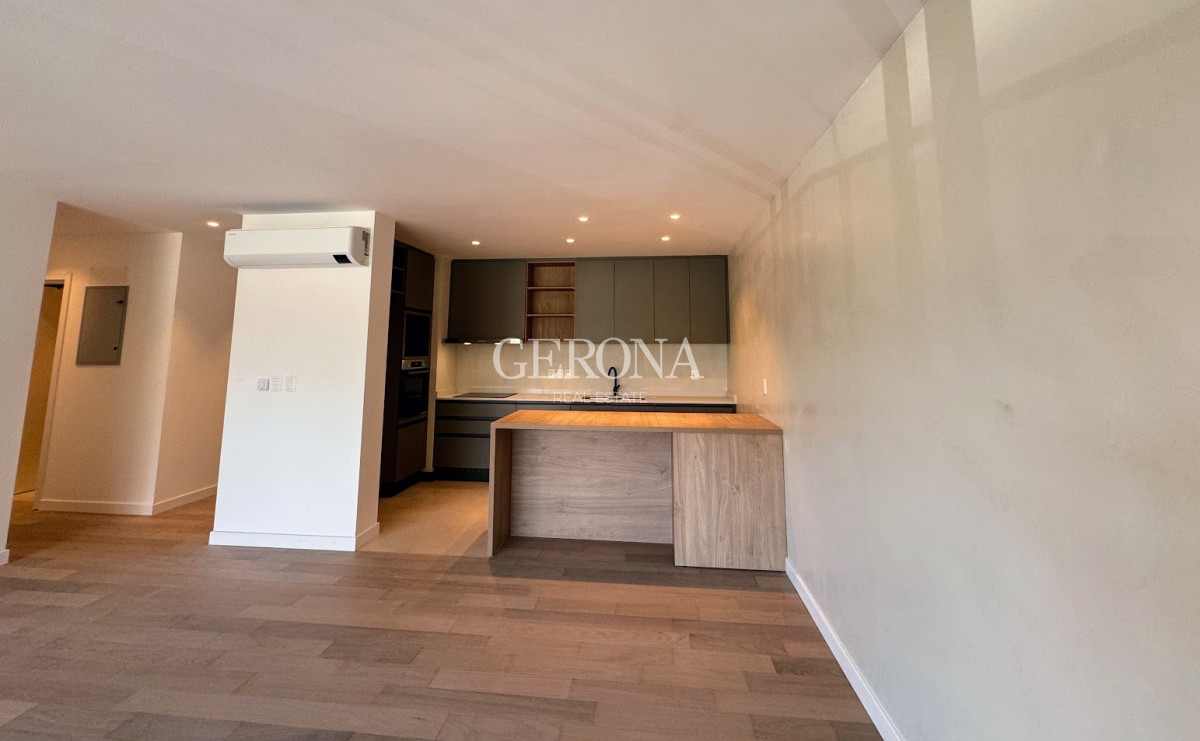 Apartamento ID.227 - Venta apartamento de 2 dormitorios en Barrio Privado; Montevideo.