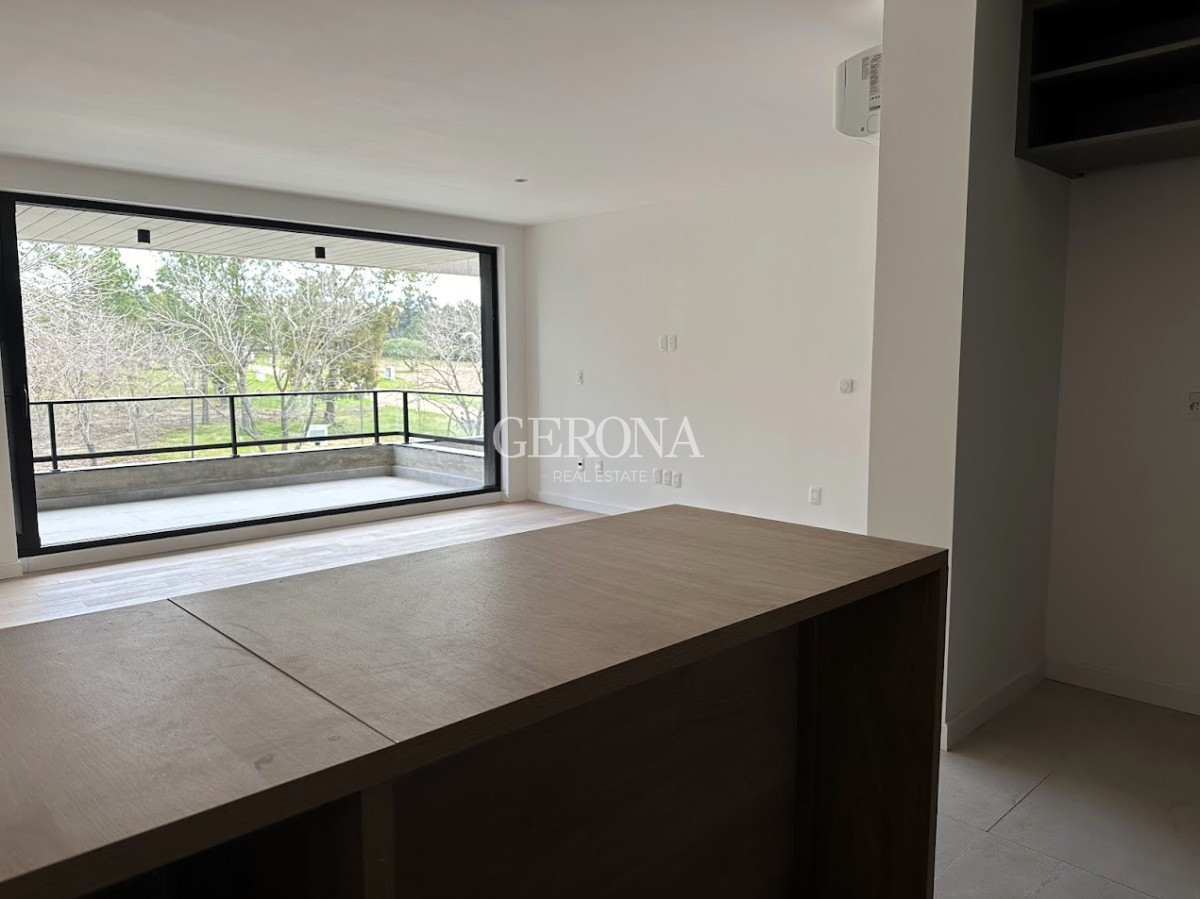 Apartamento ID.227 - Venta apartamento de 2 dormitorios en Barrio Privado; Montevideo.