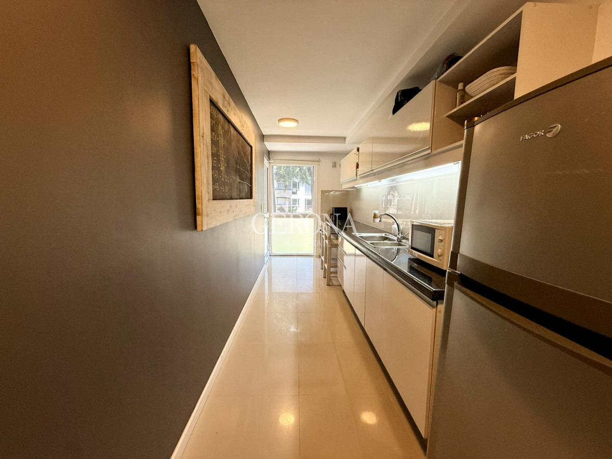 Apartamento ID.294 - Venta apartamento de 3 dormitorios y cochera en Barrio Privado.