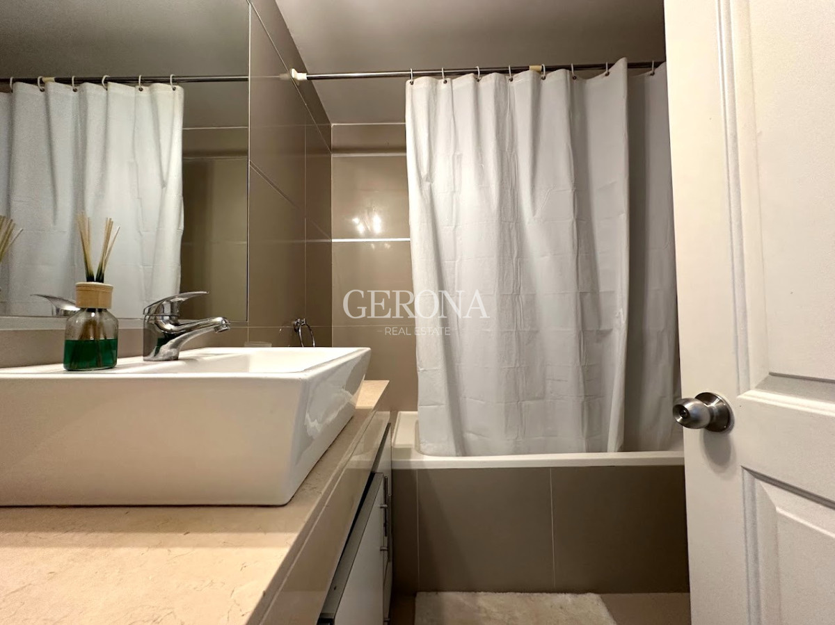 Apartamento ID.194 - Venta Apartamento de 3 dormitorios y 2 garajes en Haras del Lago