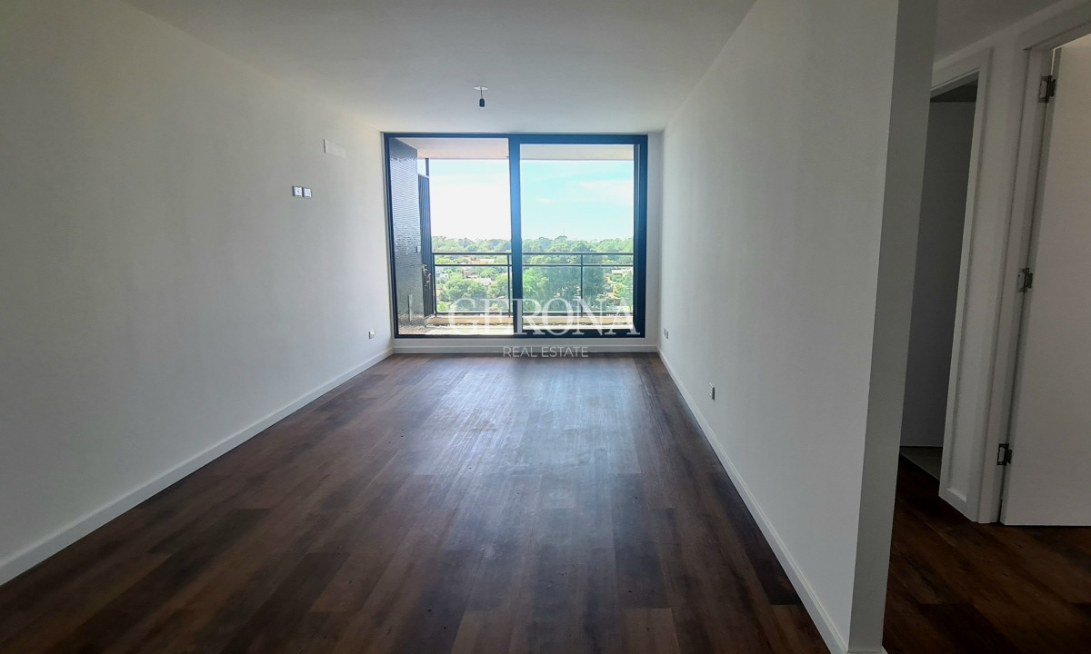 Apartamento ID.102 - Venta Apartamento de 3 dormitorios en Zona de Lagos. 