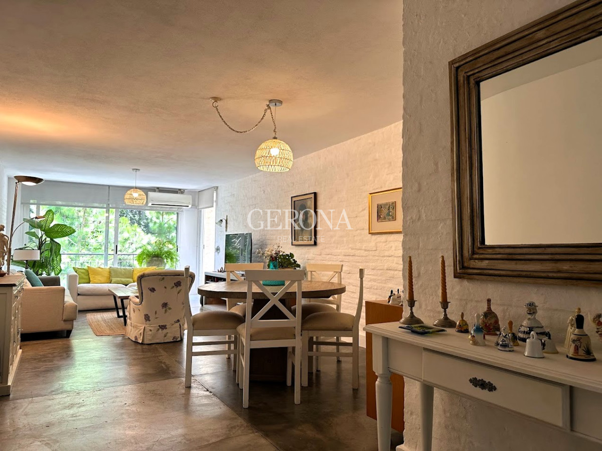 Apartamento ID.194 - Venta Apartamento de 3 dormitorios y 2 garajes en Haras del Lago