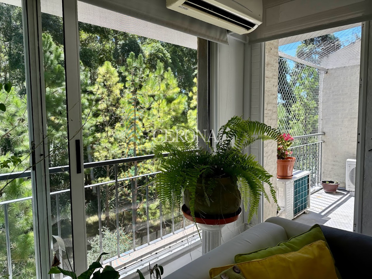 Apartamento ID.194 - Venta Apartamento de 3 dormitorios y 2 garajes en Haras del Lago