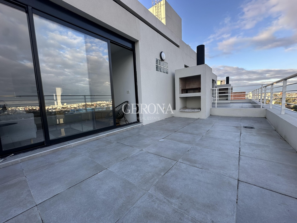 Apartamento ID.239 - Venta de Penthouse de dos dormitorios en Parque Batlle