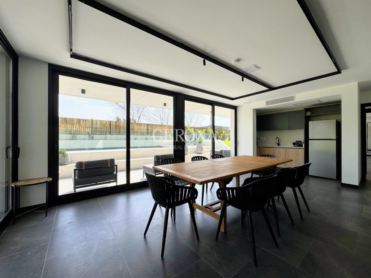 Apartamento ID.227 - Venta apartamento de 2 dormitorios en Barrio Privado; Montevideo.