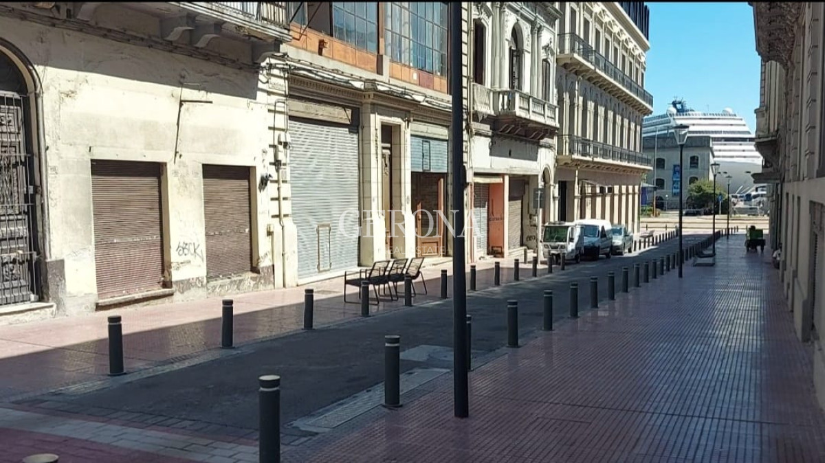 Apartamento ID.260 - Venta Apartamento de 3 dormitorios en Ciudad Vieja-Oportunidad Vivienda ó Empresa