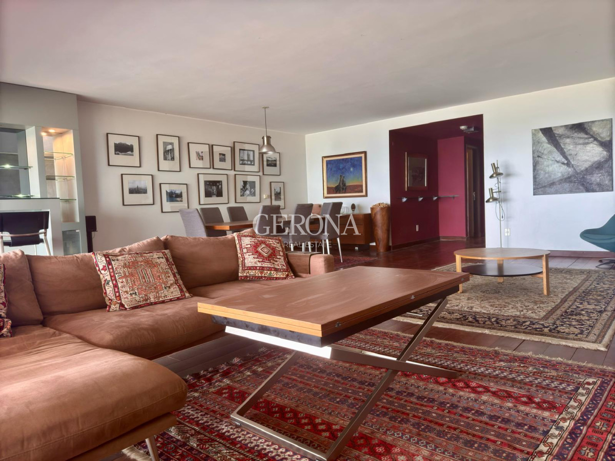 Apartamento ID.256 - Alquiler Apartamento de 3 dormitorios y servicio en Rambla Punta Gorda