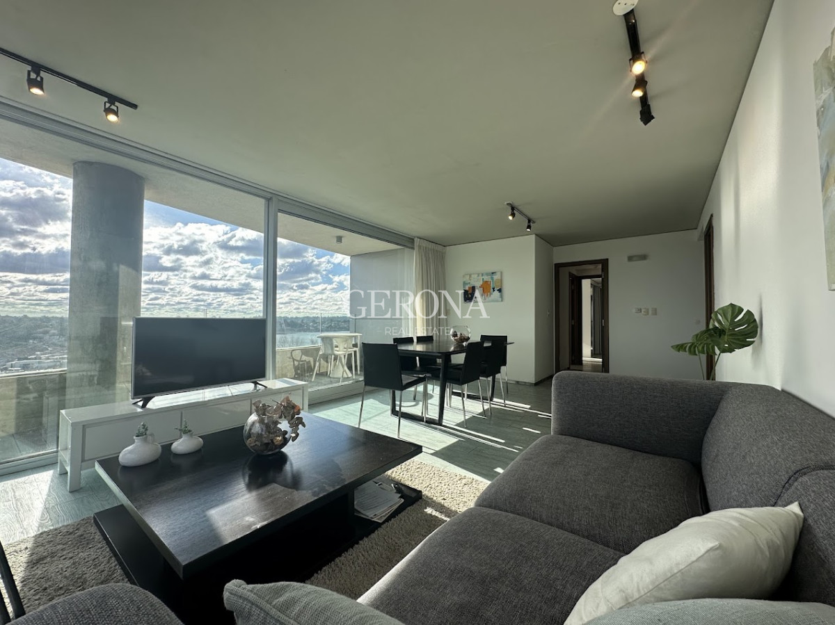 Apartamento ID.114 - Venta de Apartamento de 2 Dormitorios en Carrasco