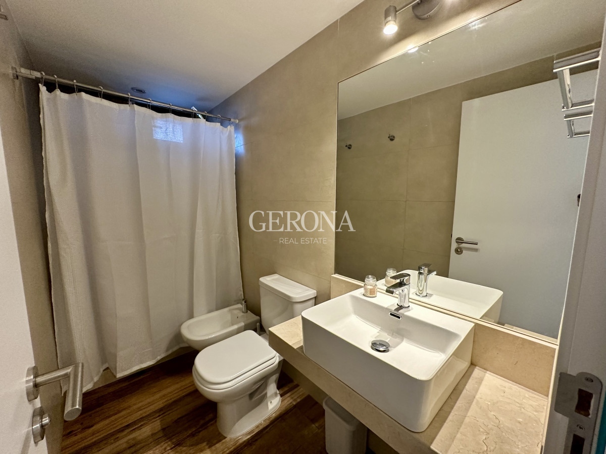 Apartamento ID.214 - Alquiler apto amoblado en Carrasco, con cochera y amenities. 