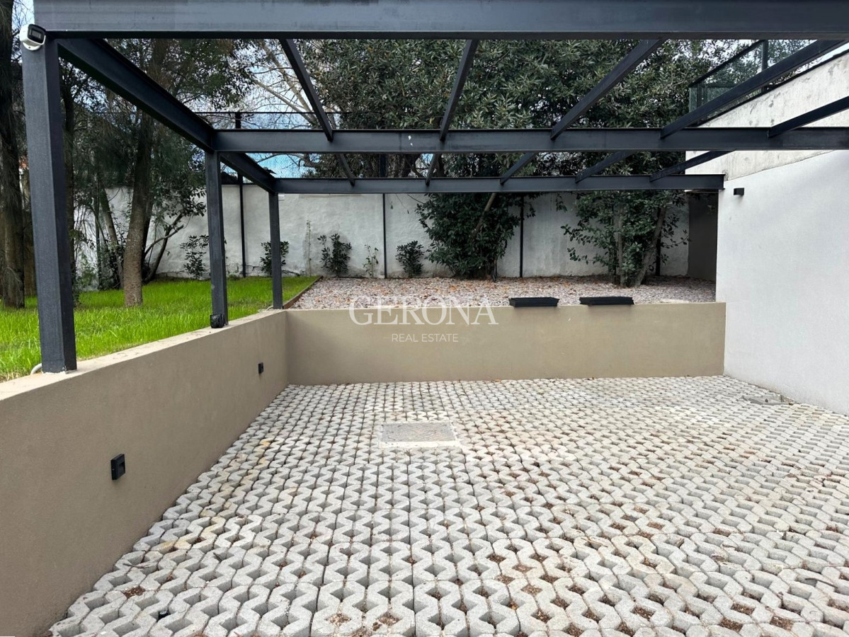 Apartamento ID.227 - Venta apartamento de 2 dormitorios en Barrio Privado; Montevideo.