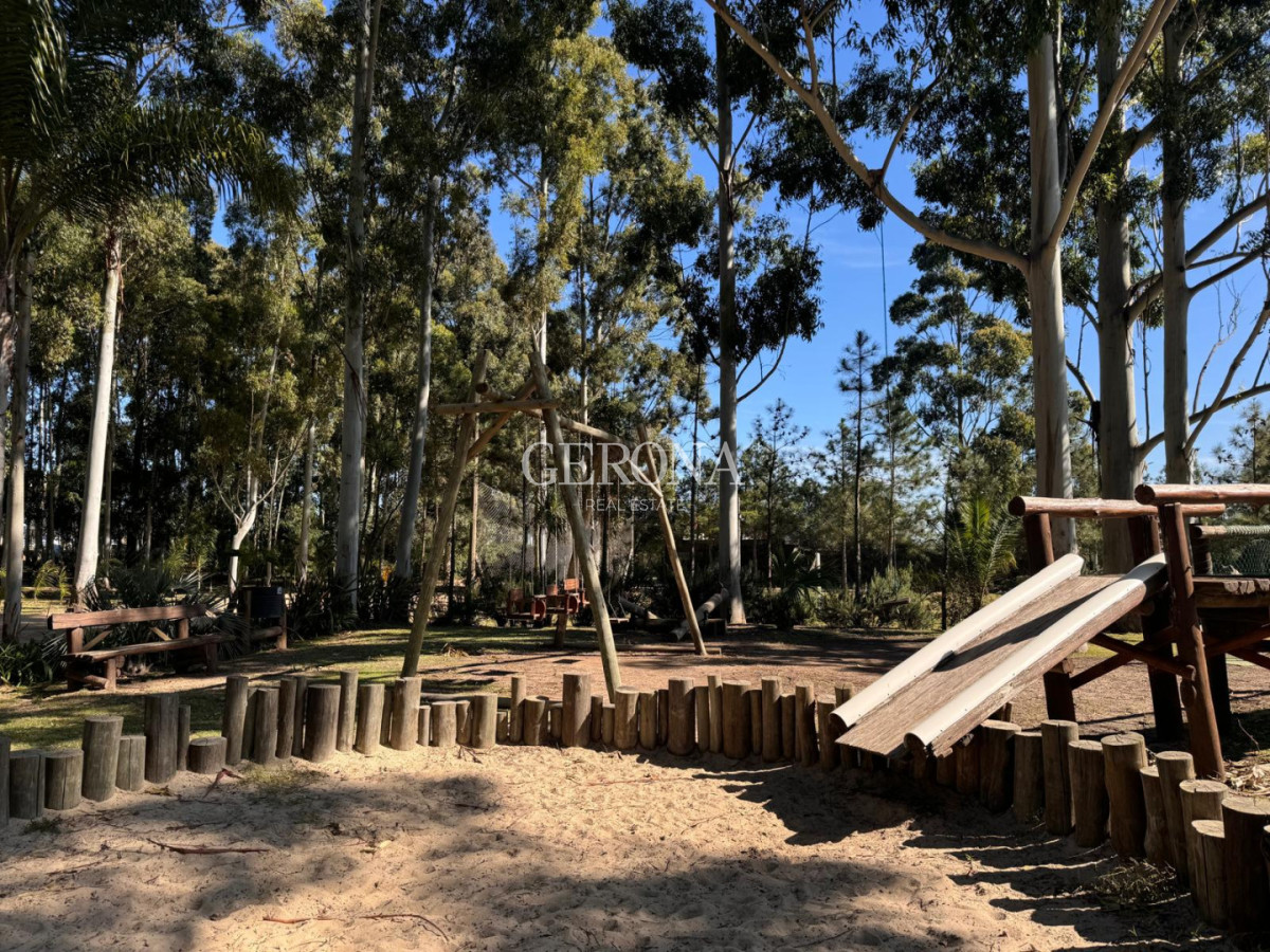 Apartamento ID.294 - Venta apartamento de 3 dormitorios y cochera en Barrio Privado.