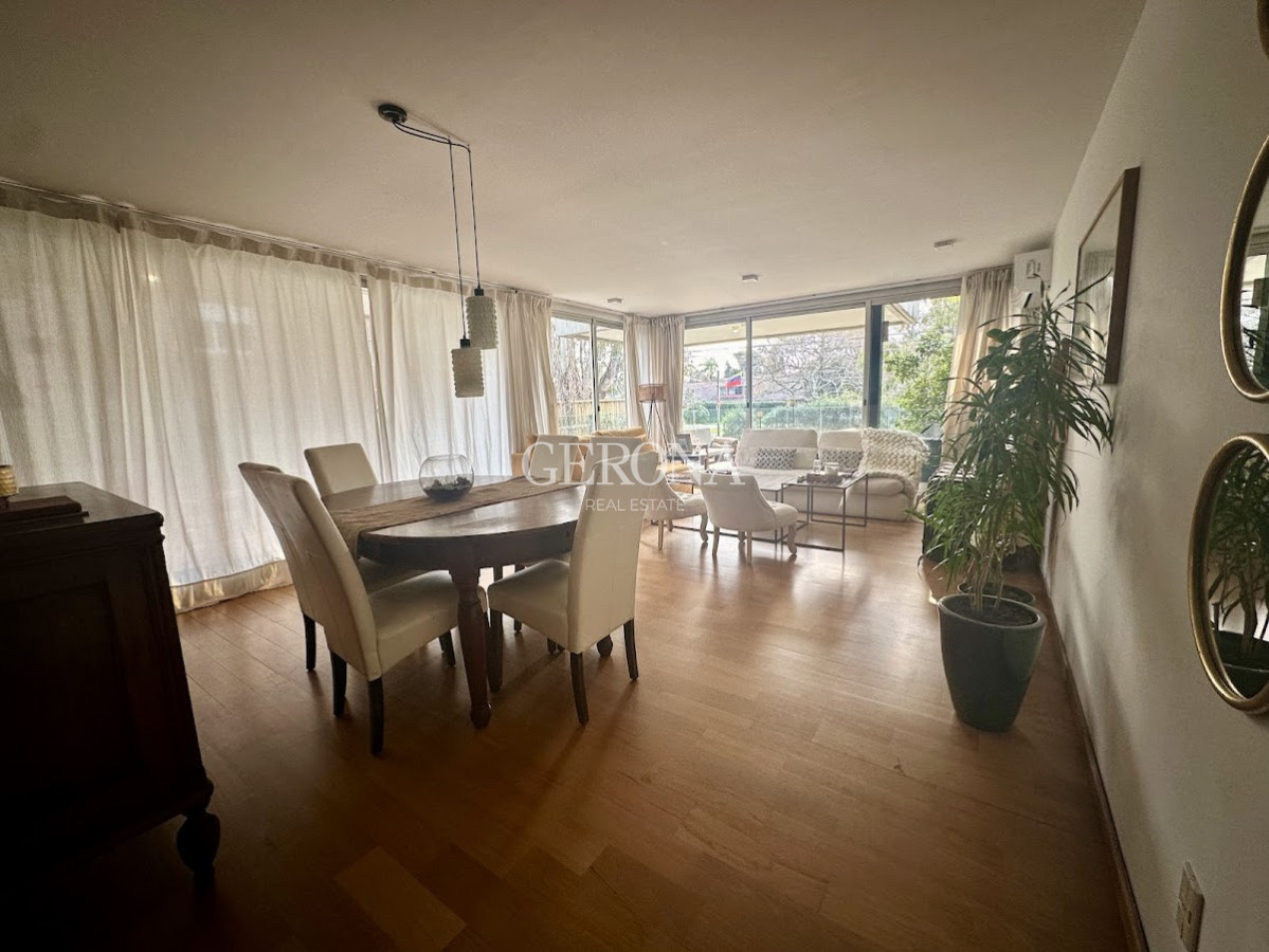 Apartamento ID.234 - Venta apartamento de 3 dormitorios + servicio +garaje en Carrasco