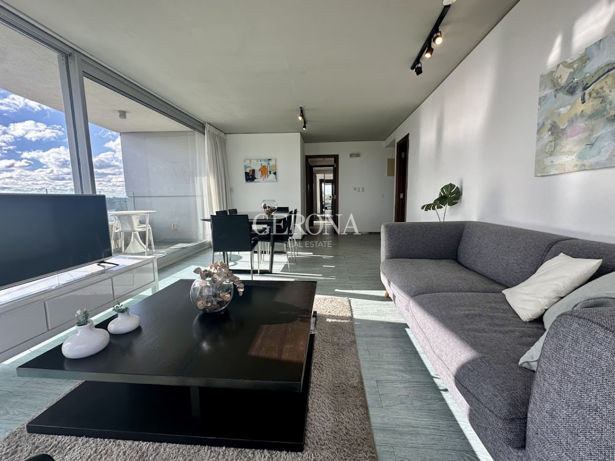 Apartamento ID.114 - Venta de Apartamento de 2 Dormitorios en Carrasco
