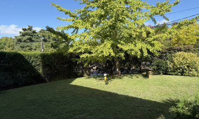 Casa Ph en venta de 3 dormitorios, 2 garajes y jardín de uso exclusivo, en Carrasco