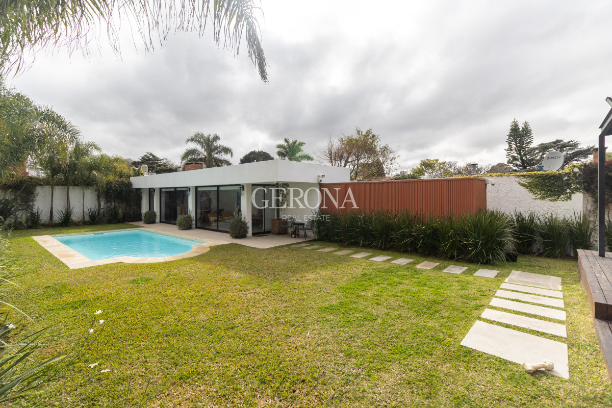 Casa ID.286 - Venta casa de 4 dormitorios en Punta Gorda. Amoblada.