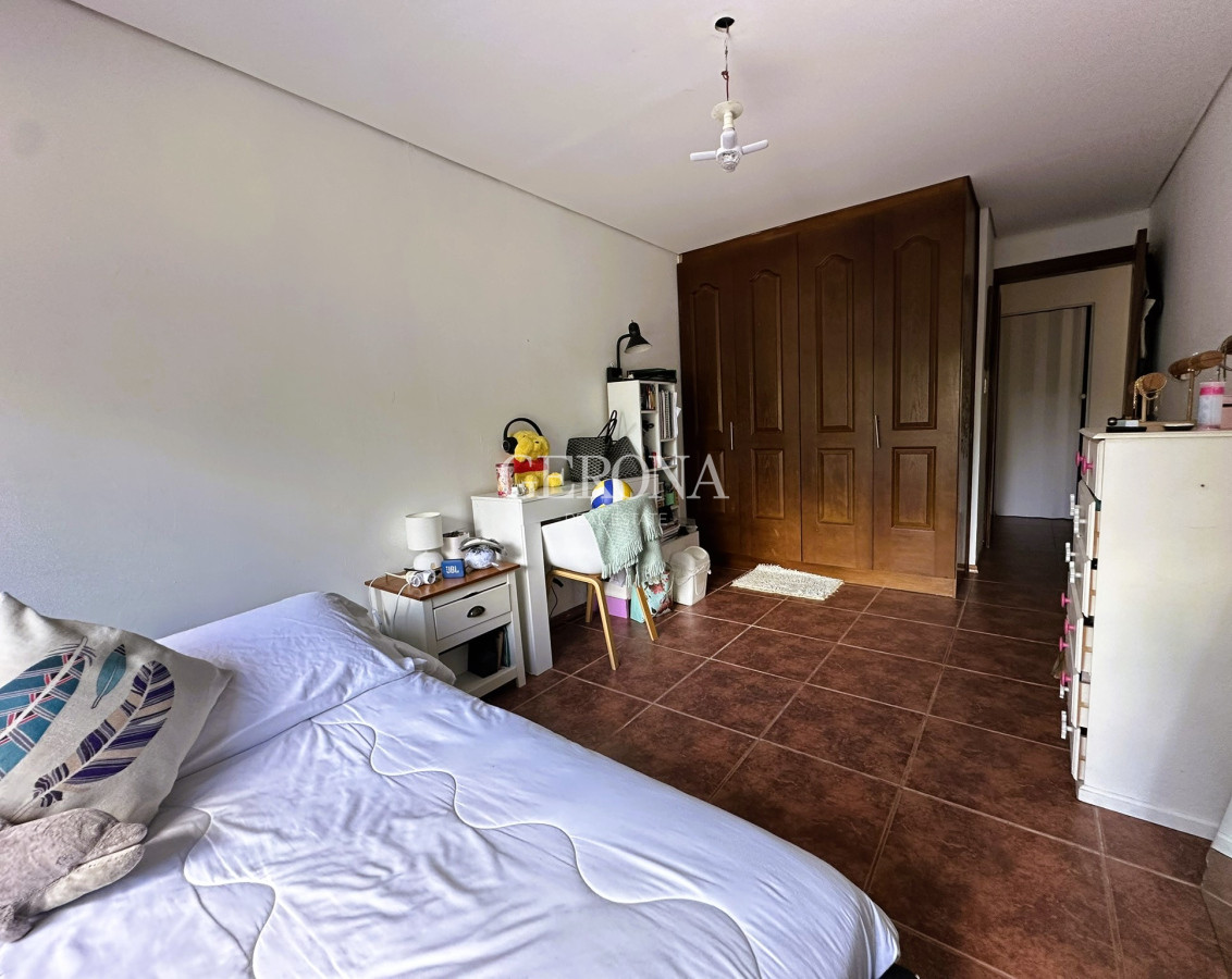 Casa ID.262 - Venta casa de tres dormitorios, jardín y piscina en zona colegios, Carrasco Norte