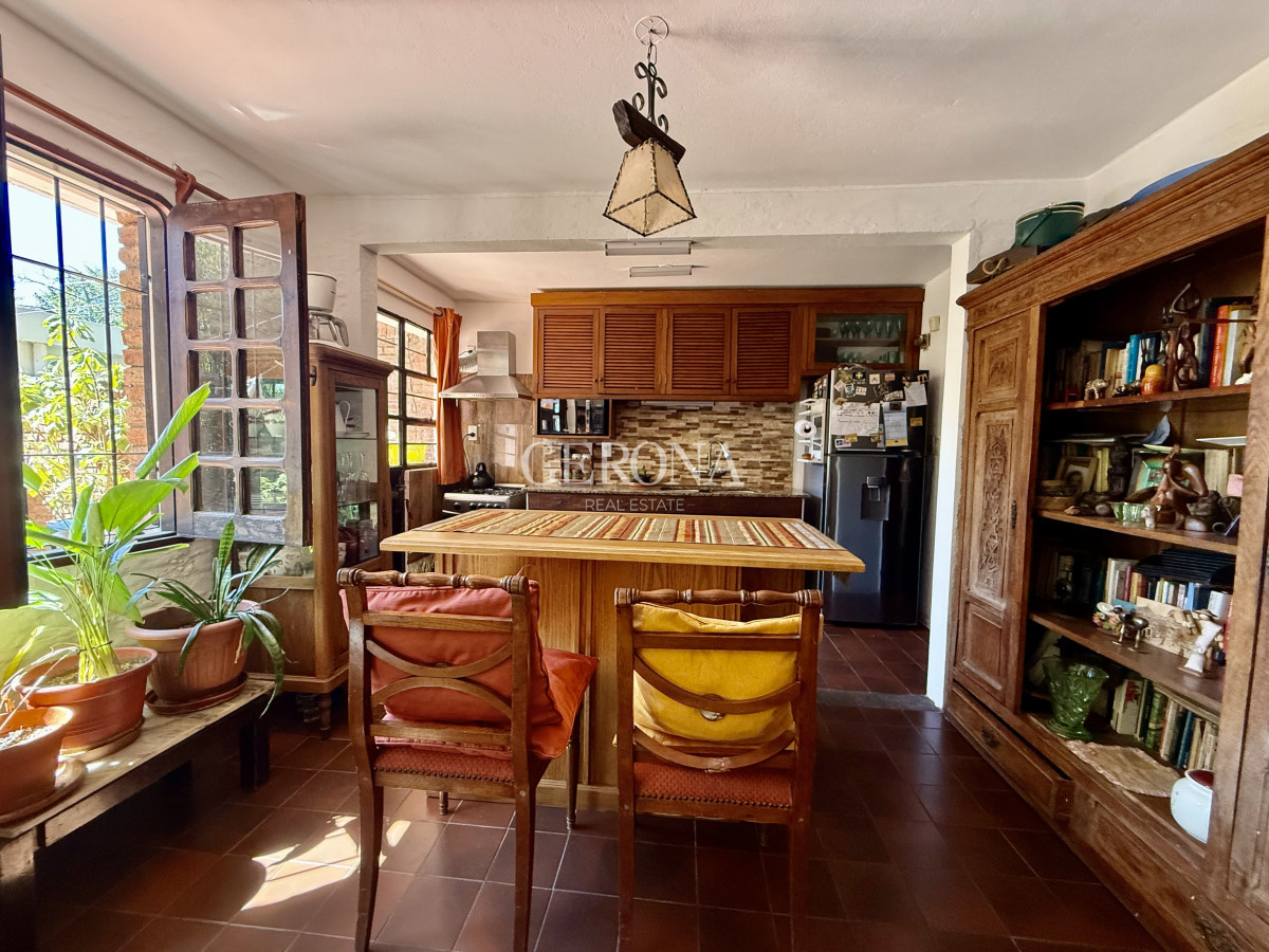 Casa ID.265 - Venta de Casa de tres dormitorios en Parque de Miramar