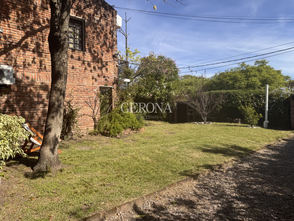 Casa ID.265 - Venta de Casa de tres dormitorios en Parque de Miramar