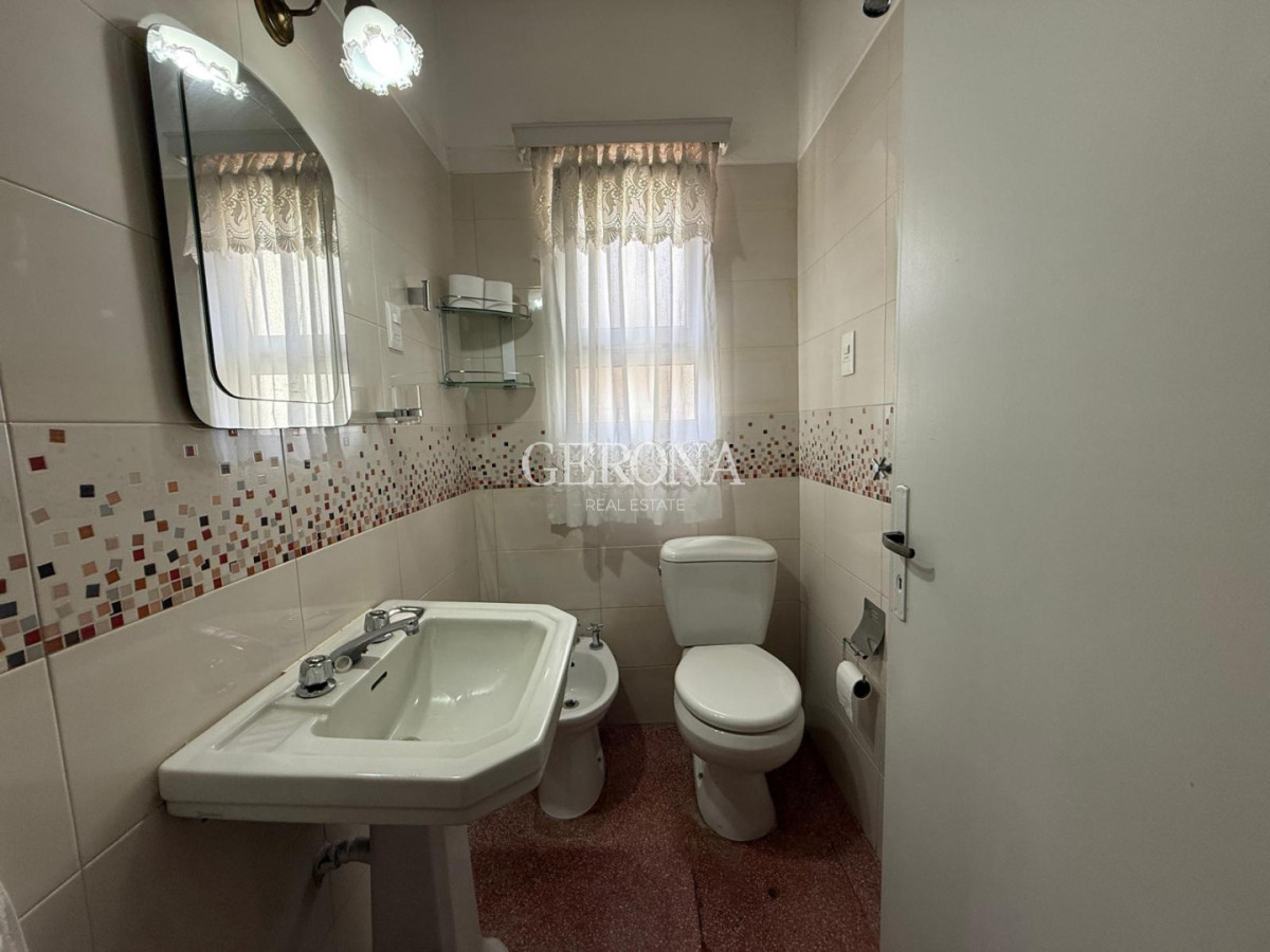 Casa ID.301 - Alquiler Casa para empresa en Punta Gorda