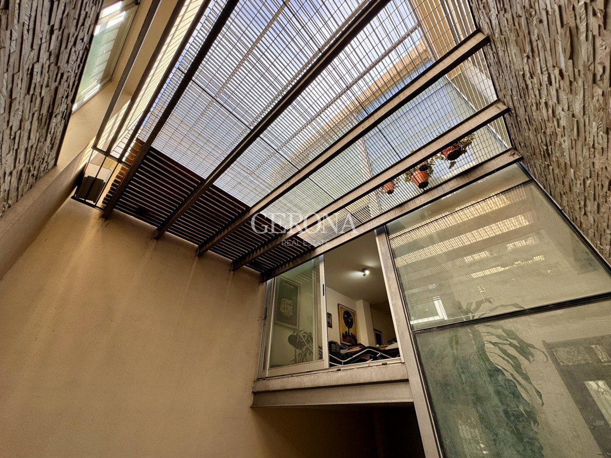 Casa ID.253 - Venta Casa de 4 dormitorios, 2 patios y garaje en Punta Carretas