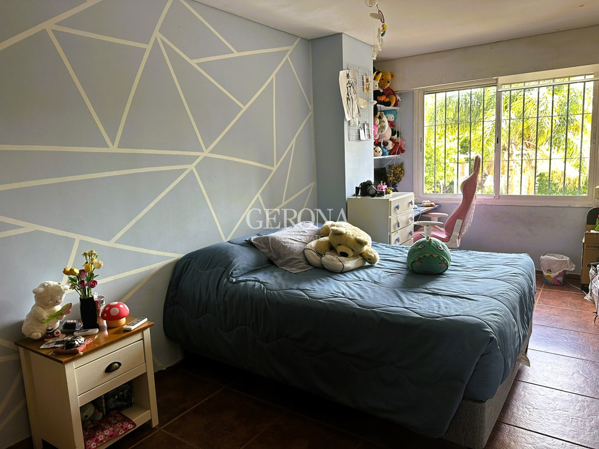 Casa ID.262 - Venta casa de tres dormitorios, jardín y piscina en zona colegios, Carrasco Norte