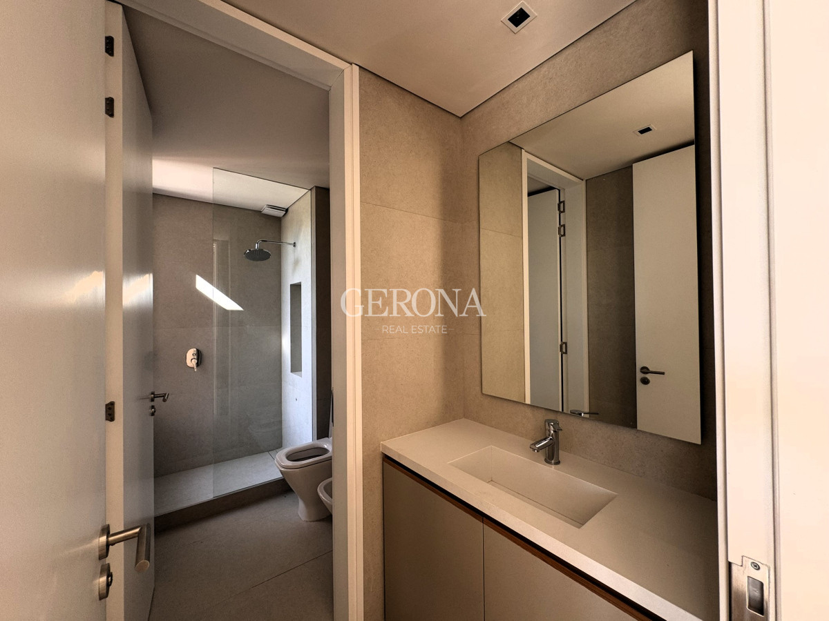 Casa ID.259 - Venta Casa de 3 dormitorios, jardín a estrenar 