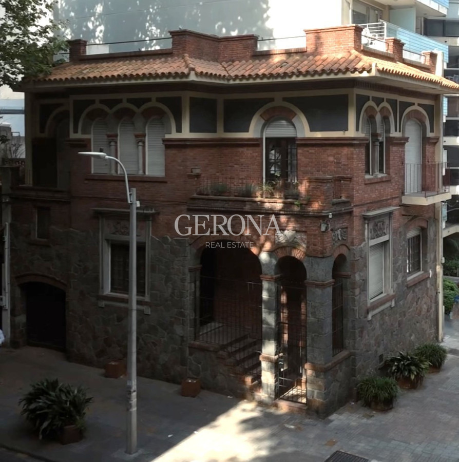 Casa ID.288 - Alquiler casa de 4 dormitorios y garaje en Pocitos, ideal empresa