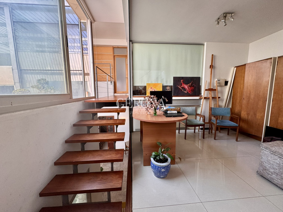 Casa ID.253 - Venta Casa de 4 dormitorios, 2 patios y garaje en Punta Carretas